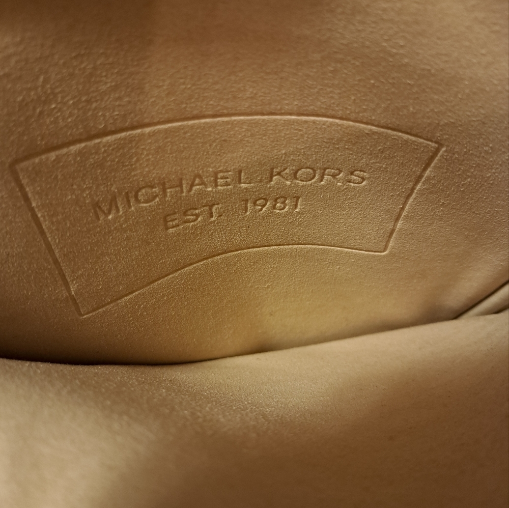 Michael Kors Red Tablet Case - Picture 6 of 7